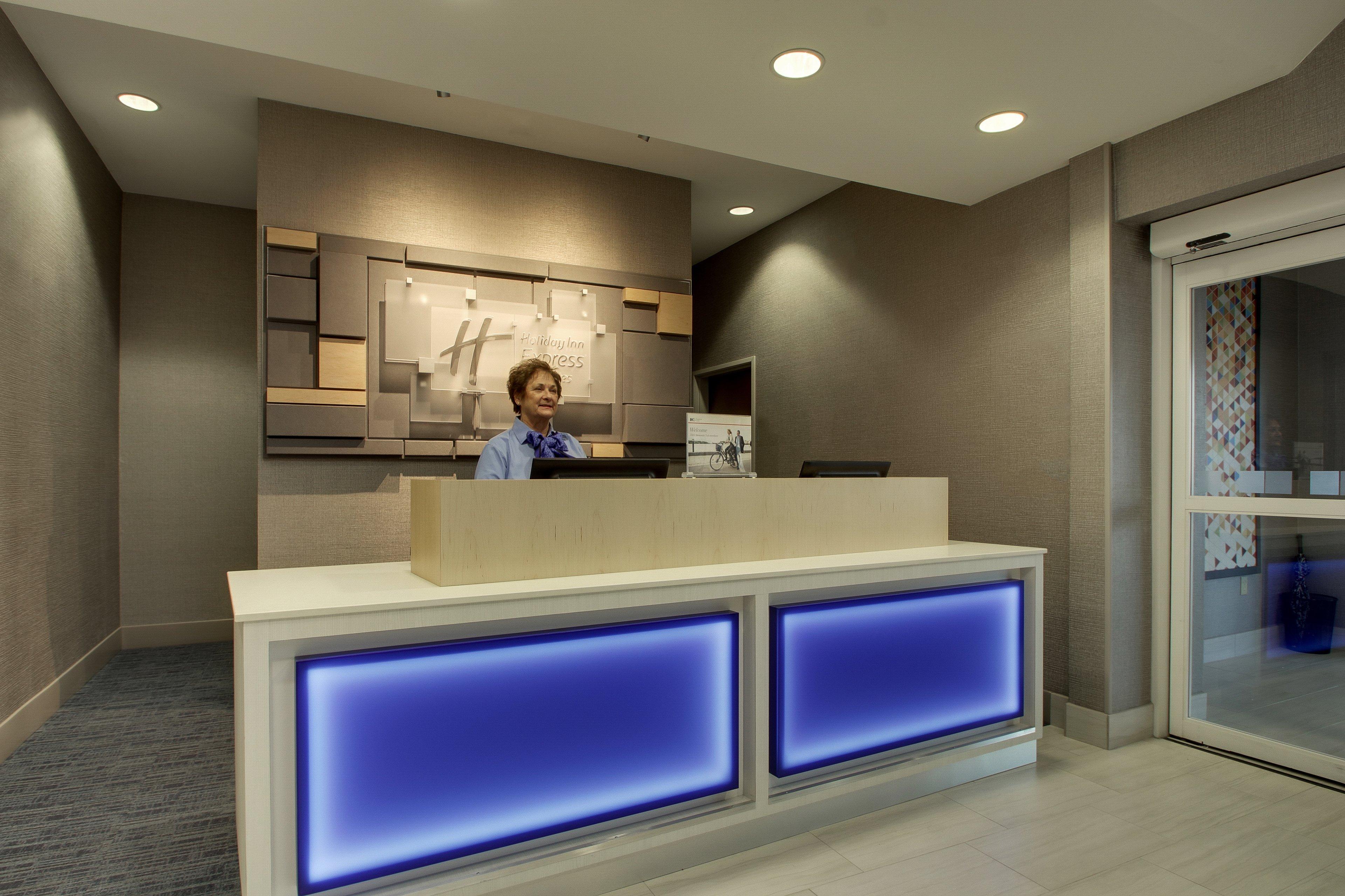 Holiday Inn Express Vernon College Area Highway 287 By Ihg Exterior photo