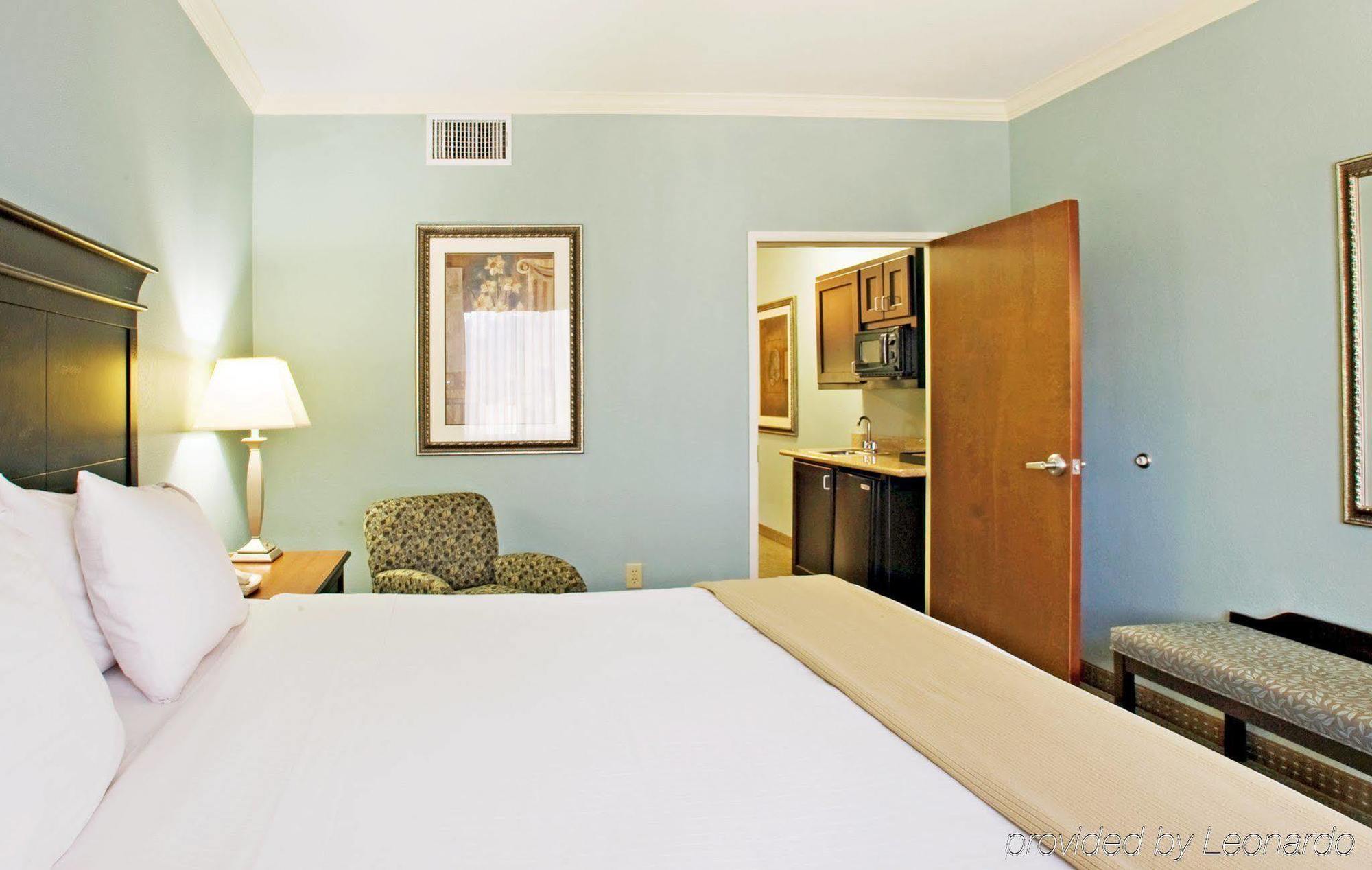 Holiday Inn Express Vernon College Area Highway 287 By Ihg Exterior photo